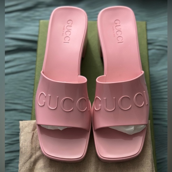 Gucci Rubber Logo Womens Platform Slide Sandals Size 38 (US 8) - Picture 1 of 9